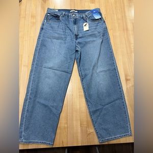Levi’s Baggy Women’s Dad Jeans